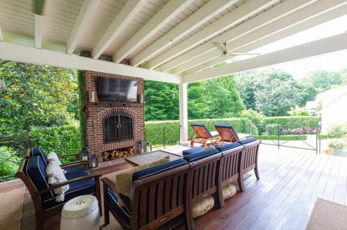 1439 Emory Rd, Atlanta GA  30306-2407 exterior