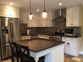 823 Arbordale Dr, Keyport NJ  07735-5203 exterior