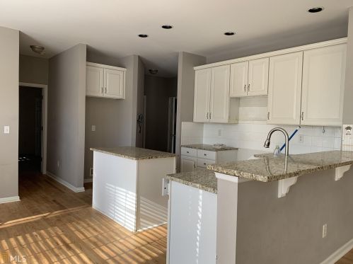 188 Tall Timbers Cir, Newnan, GA 30265-3172