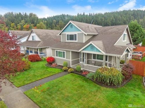 4601 152nd Avenue Ct, Sumner, WA 98390-2813