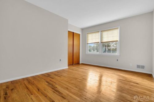 41 Meredith Rd, Piscataway NJ  08854-5419 exterior