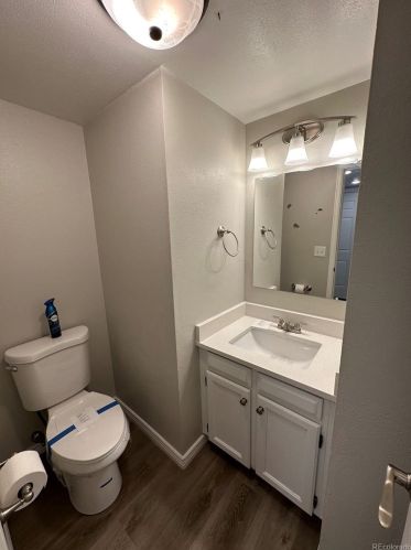17525 Prentice Cir, Denver CO  80015-2460 exterior