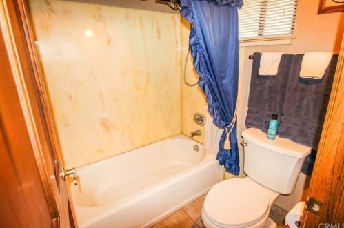 1621 Sumac Ln, Anaheim CA  92804-6653 exterior