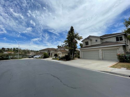 2973 Avenida Valera, Carlsbad, CA 92009-7121