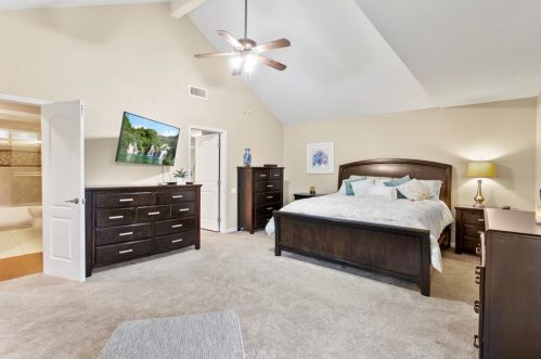 752 Fairway Ln, Anaheim CA  92807-4802 exterior