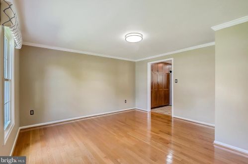 5724 Brothers Partnership Ct, Columbia MD  21045-2601 exterior