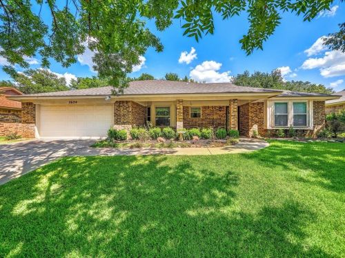 7624 Northfield Dr, Fort Worth TX  76182-7420 exterior
