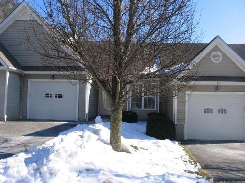 155 Jennifer Ln, Sandy Hook, CT 06482-1705