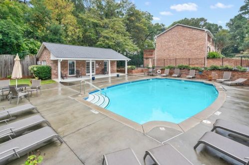 1673 Executive Park Ln, Atlanta GA  30329-3132 exterior