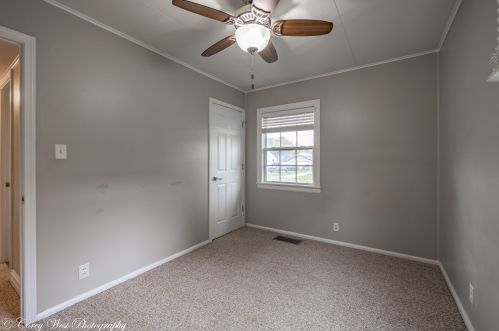 412 Cottage Row, Sycamore IL  60178-2107 exterior
