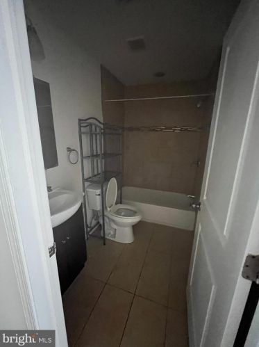 1811 Berks St, Philadelphia PA 19121-2053 exterior