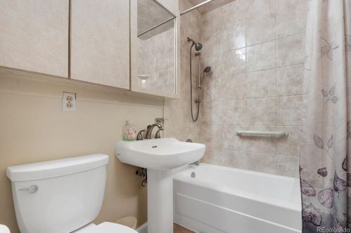 1634 King St, Denver CO 80211-4027 exterior