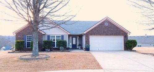 1764 Tugalo Dr, Jefferson, GA 30549-8615