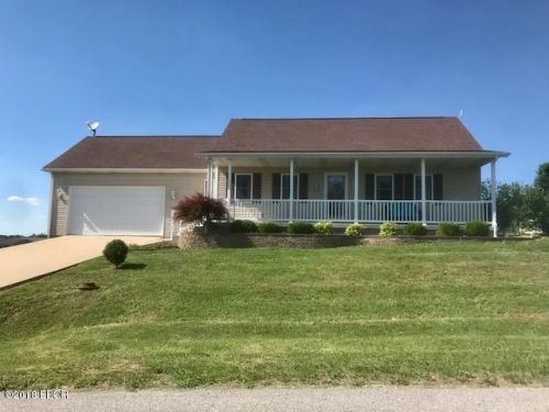 5692 Silver Fox Dr, Carterville, IL 62918-3554