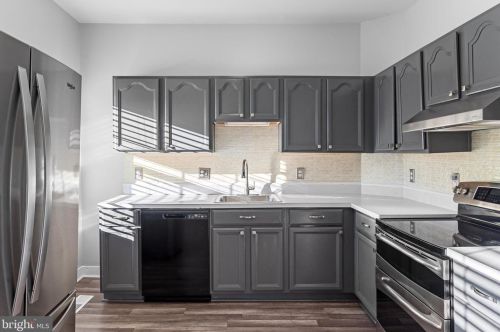 112 Lawrence St, Charles Town WV 25414-1514 exterior