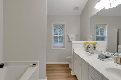 111 Diamond Ridge Ave, Holly Springs, GA 30114-7125