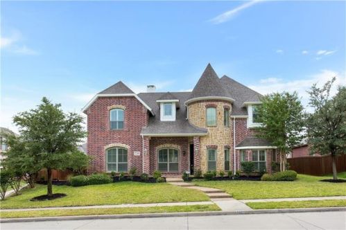 1516 Prairie Dr, Carrollton TX  75007-1224 exterior