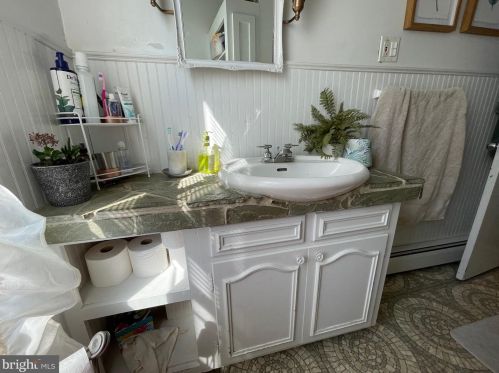 217 Walnut St, Lancaster PA  17602-2438 exterior