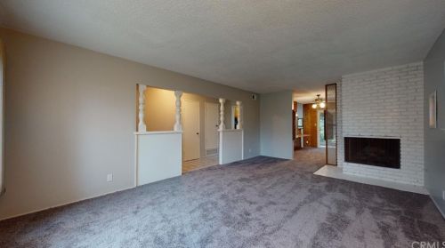 132 Broadbent Dr, Riverside CA  92507-4809 exterior