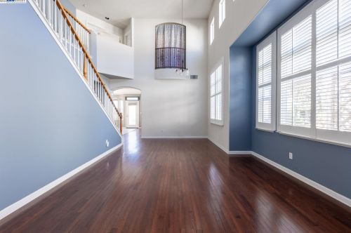 36405 Crystal Springs Ct, Newark, CA 94560-1092