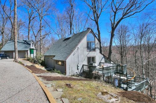 100 Chicken St, Wilton, CT 06897-1809