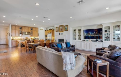 1317 Estuary Way, Oxnard, CA 93035-1443