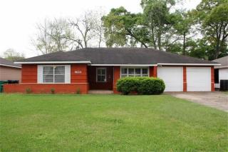 9633 Westview Dr, Houston TX  77055-4321 exterior