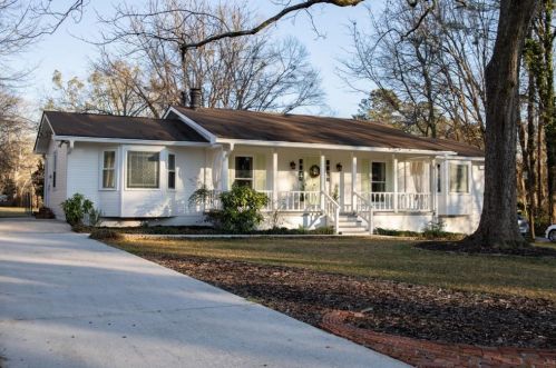 203 Morrow Ln, Palmetto, GA 30268-1232