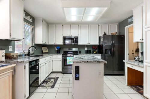 1757 River Run Dr, Arboga CA  95901-8210 exterior