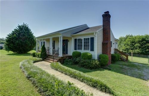 2224 Bagby Rd, Bumpass, VA 23024-4142