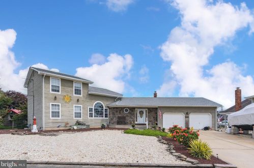 964 Seagull Dr, Lacey Township, NJ 08734-2029