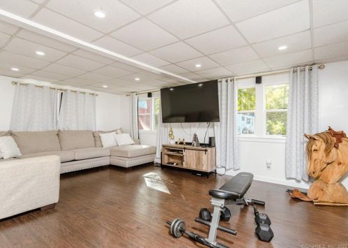 88 R And R Park, Killingly, CT 06241-1138