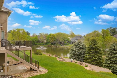 10098 Bridgewater Pkwy, Saint Paul MN  55129-8576 exterior