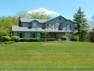 30821 Leesley Ct, Green Oaks, IL 60048-1061