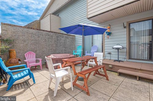 108 120th St, Ocean City, MD 21842-4725