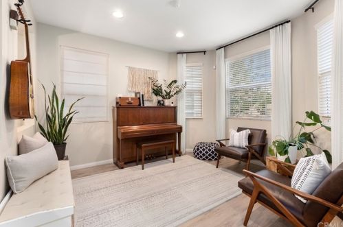 1854 Buchanan Ave, Placentia, CA 92870-5562