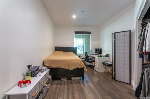 2156 Watermarke Pl, Irvine CA  92612-7691 exterior