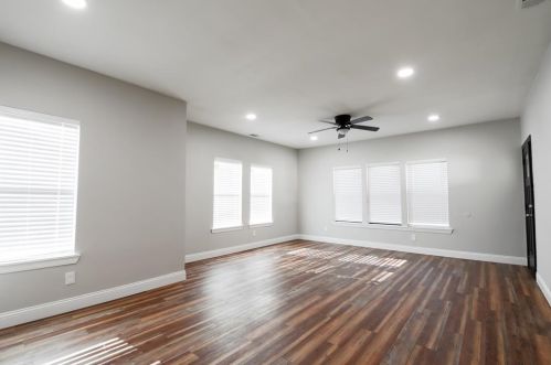 2534 Catherine St, Dallas, TX 75211-5327