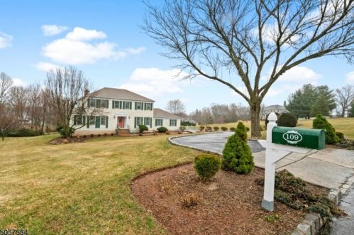 109 Elia Dr, Branchburg, NJ 08853-4125