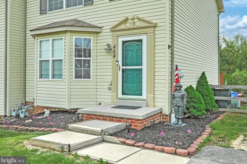 484 Pumping Station Rd, Hanover, PA 17331-9301