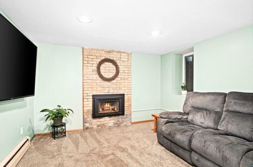 4630 Glenwood St, Duluth MN  55804-1264 exterior