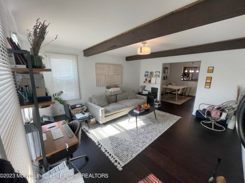 45 Linden Pl, Tinton Falls, NJ 07701-1932