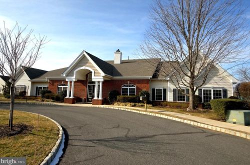 175 Meadowlark Dr, Trenton NJ  08690-3545 exterior