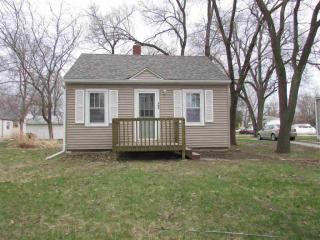 304 32nd Ave, Moline, IL 61265-5945