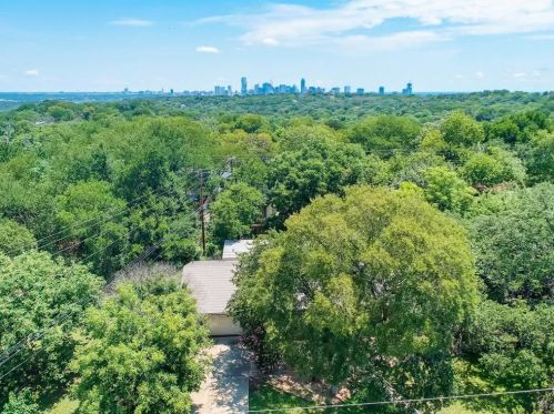 2504 Bluffview Dr, Austin TX  78704-5825 exterior