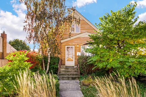 7103 Keeney St, Niles IL  60714-3039 exterior