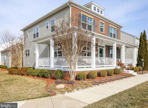 395 Lord Fairfax St, Charles Town WV 25414-2529 exterior