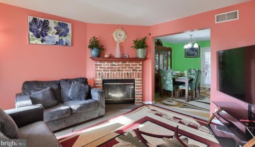 10 Townsend Ct, Lancaster PA  17603-6799 exterior