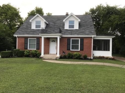 217 Cumberland Dr, Lebanon, TN 37087-3551