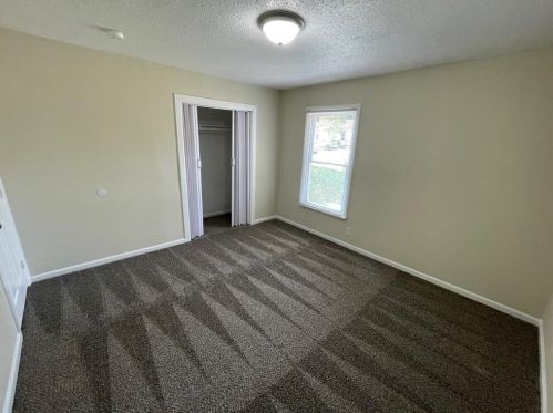 3800 Knox St, Fort Worth TX  76119-4819 exterior